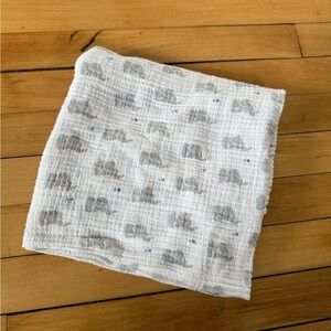 Aden + Anais elephant muslin infant swaddle receiving blanket